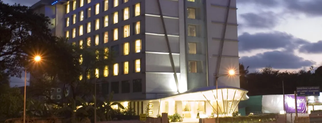 Mirage Hotel (A Business Hotel)