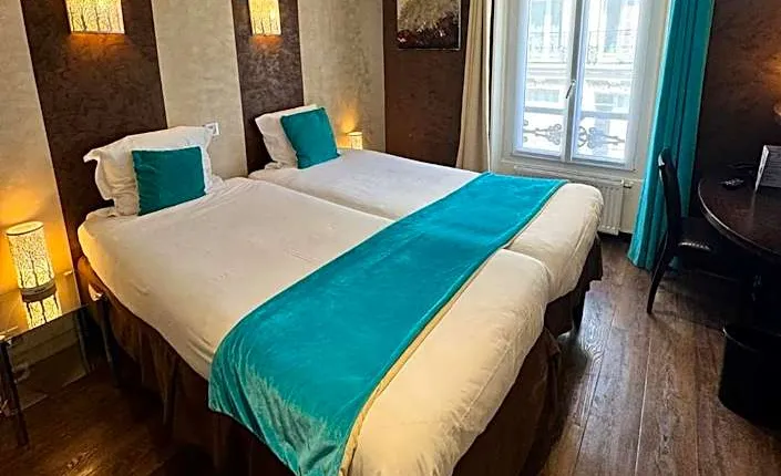 Hotel Pax Opera