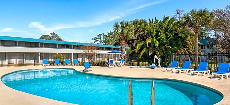 Baymont by Wyndham Daytona Beach/Intl Speedway