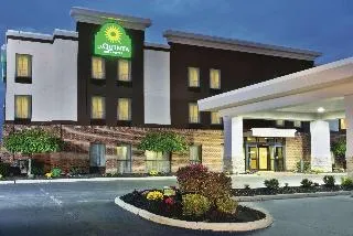 La Quinta Inn & Suites by Wyndham Columbus - Grove City