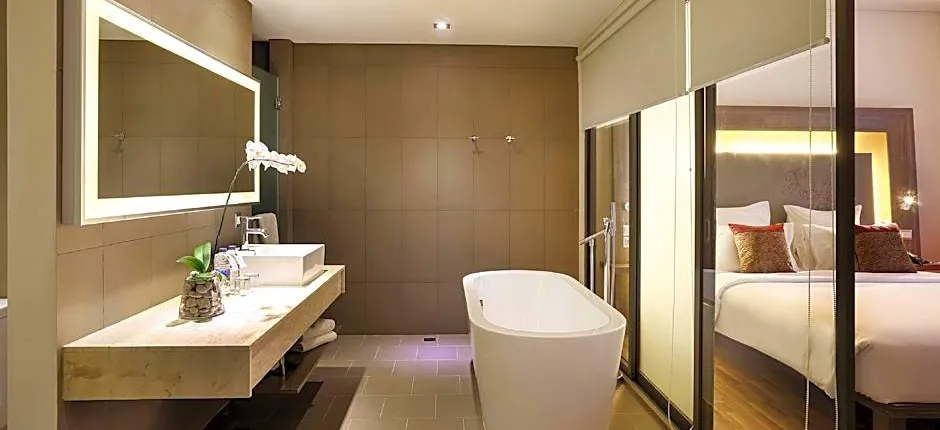 Novotel Bangka Hotel & Convention Centre