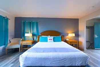Waves Motel