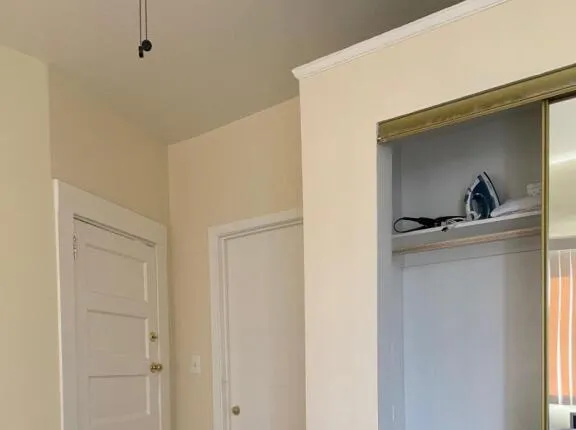 Pads on Pasadena Ave