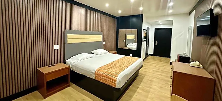 Casa Playa Inn & Suites Stanton Anaheim Area