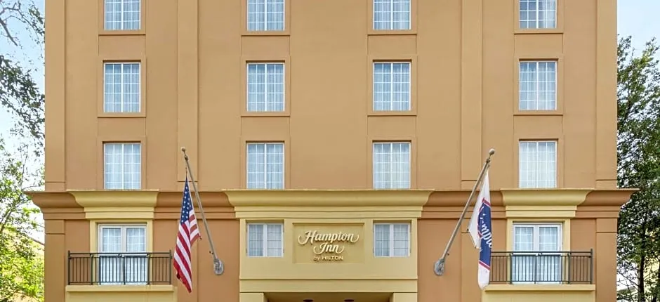 Hampton Inn By Hilton New Orleans-St. Charles Ave./Garden District