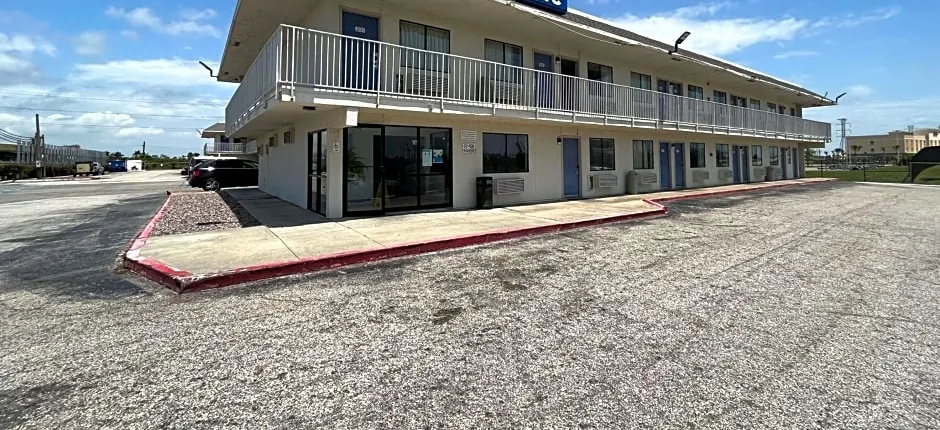 Studio 6 Galveston TX