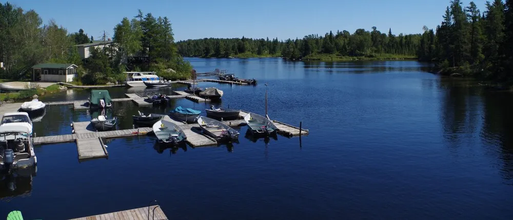 Dogtooth Lake Resort