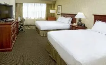 DoubleTree by Hilton Kansas City-Overland Park