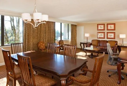 DoubleTree By Hilton Baltimore North Pikesville