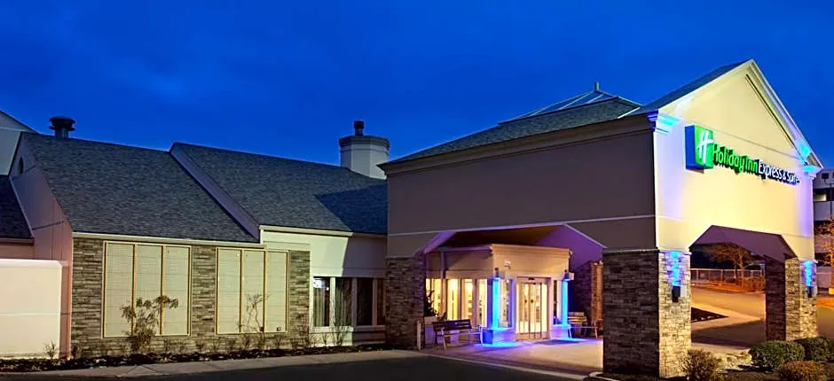 Holiday Inn Express Hotel & Suites Pittsburgh Airport By IHG