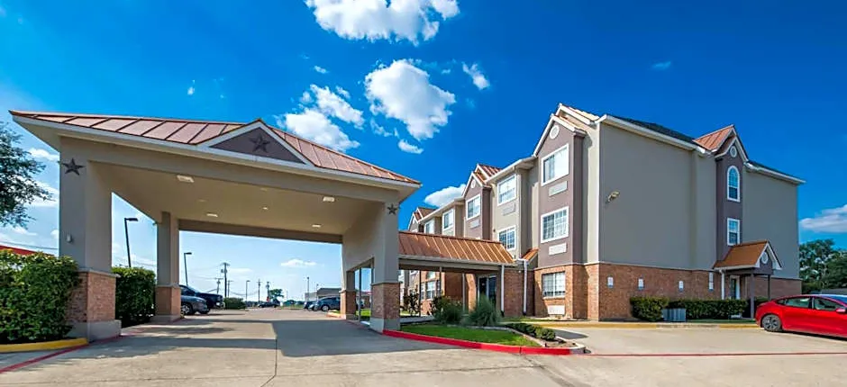 Quality Inn & Suites North Mesquite I-30