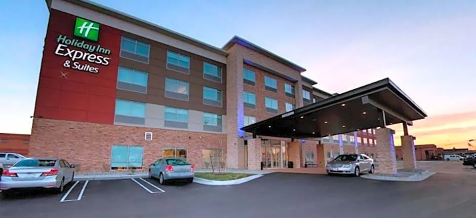 Holiday Inn Express And Suites Detroit North - Roseville By IHG