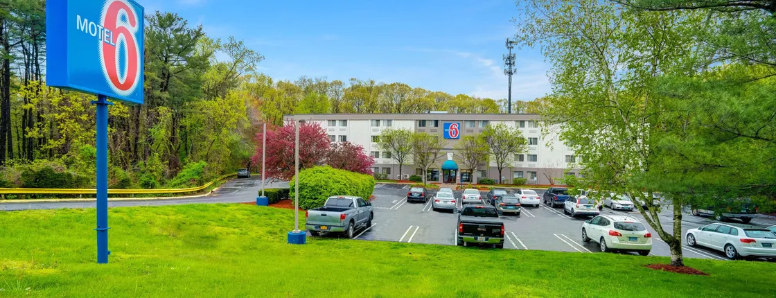 Motel 6 Milford