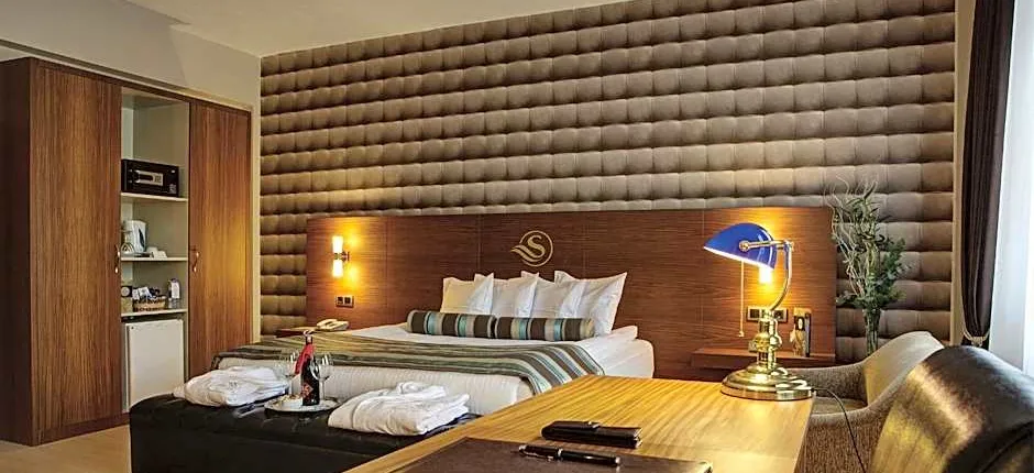 Susuzlu Atlantis Hotel