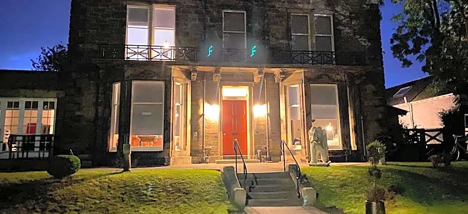 No6 West Coates