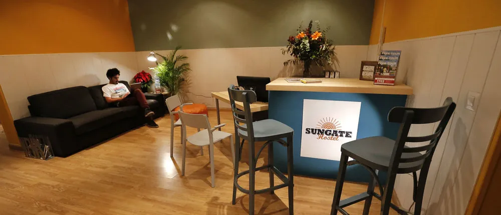 Onefam Sungate