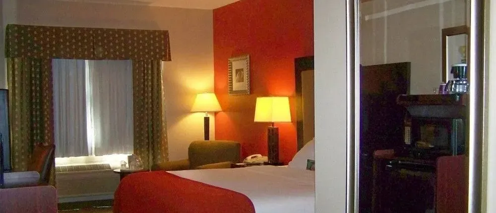 Holiday Inn Express Kendallville