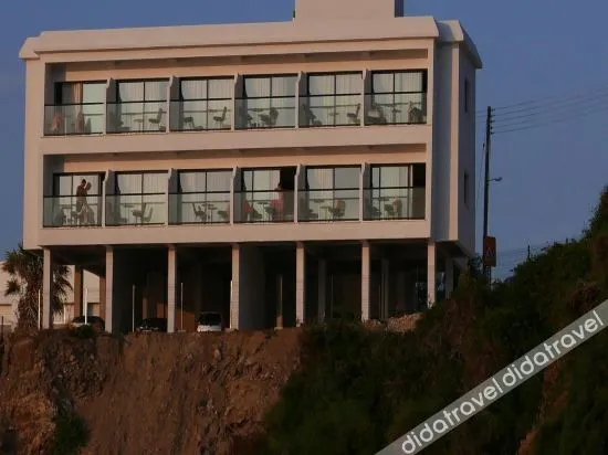 E.J. Pyrgos Bay Hotel