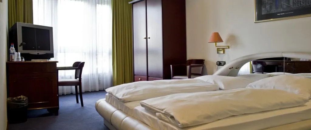 Hotel Panorama Am Adenauerplatz