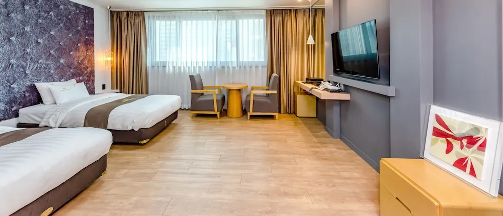 HS Tourist Hotel