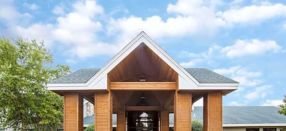 Super 8 by Wyndham Davenport