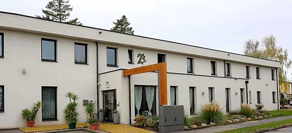 23-hotel