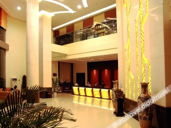 Guiyang Forest Hotel (Provincial Government Qianling Park)