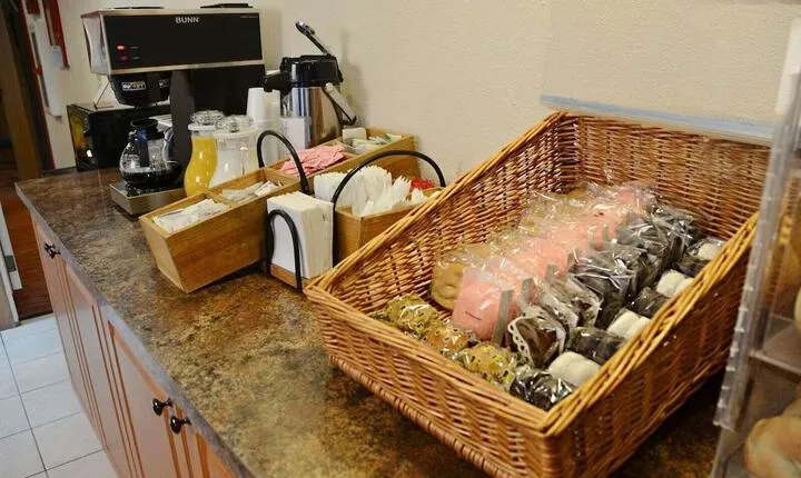 Country Hearth Inn & Suites Kenton