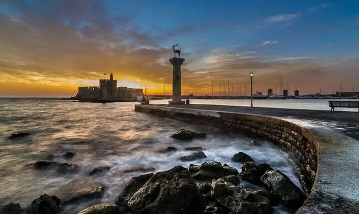 Old Town Roloi House