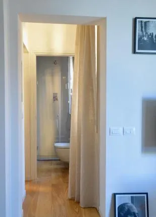 bright and silent apartment near two towers