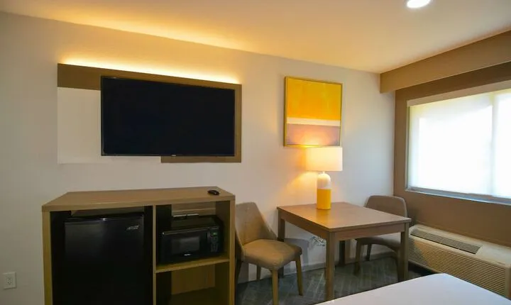 Comfort Inn & Suites Moreno Valley near March Air Reserve Base