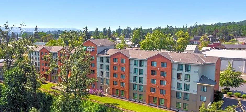 Holiday Inn Express Portland SE - Clackamas Area by IHG