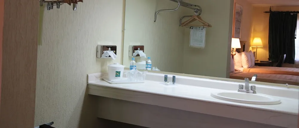 Quality Inn Piedras Negras, COA