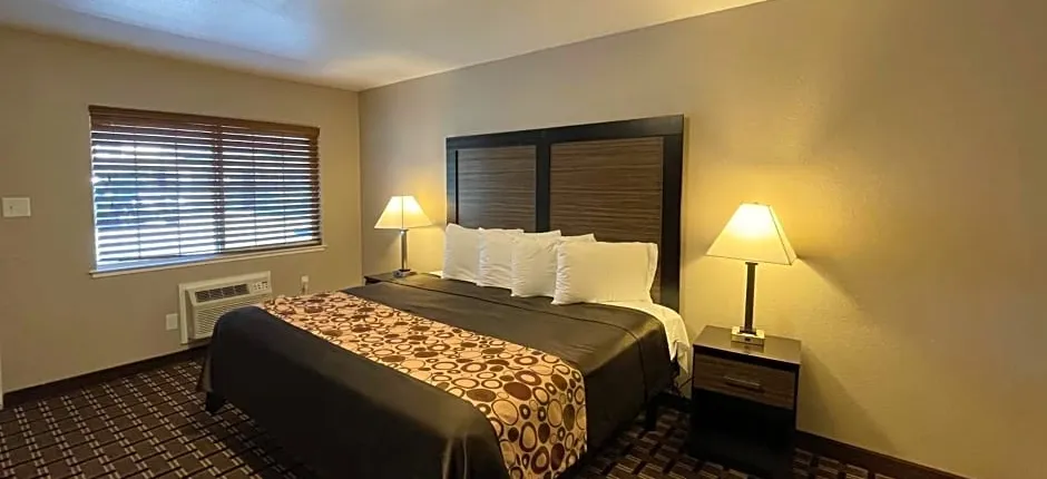 Beverly Lodge