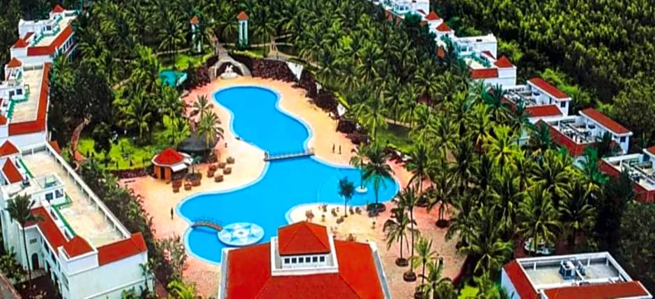 Golden Palms Hotel and Spa Bangalore