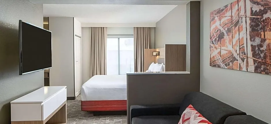 Sonesta Select Nashville Airport Suites