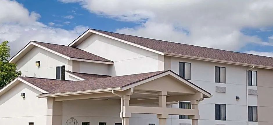 Super 8 by Wyndham Havre