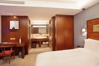 Lujia International Hotel