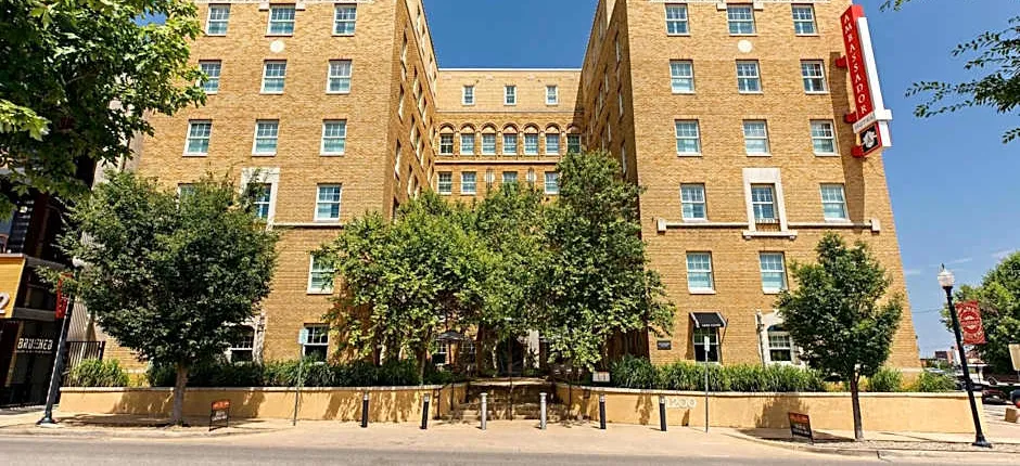 Ambassador Hotel Oklahoma City, Autograph Collection by Marriott