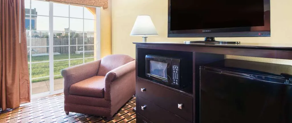 Days Inn by Wyndham Joplin