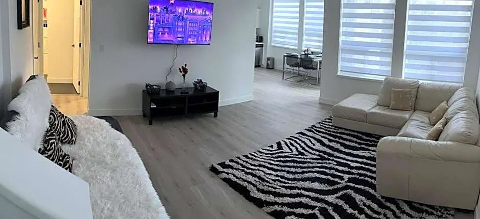 Maple Ridge vacation suite1100sf