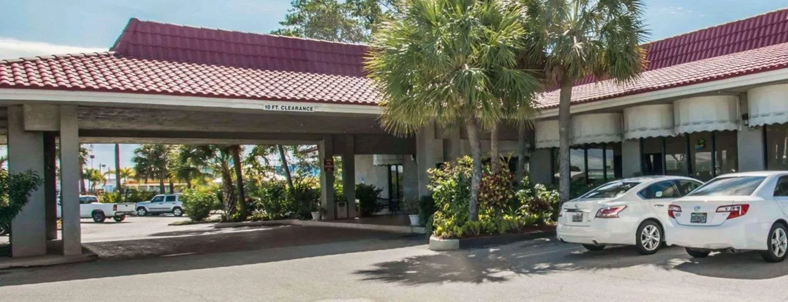 Days Inn by Wyndham Stuart