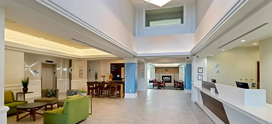 Holiday Inn Express Hauppauge-Long Island By IHG