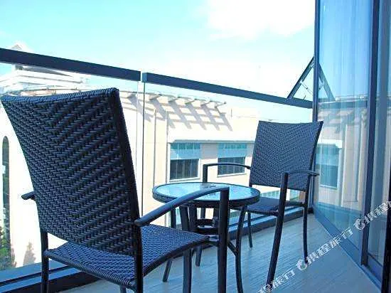 Huquan Hongyan Hotel