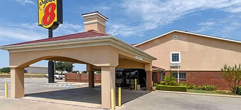 Super 8 by Wyndham Burleson Fort Worth Area