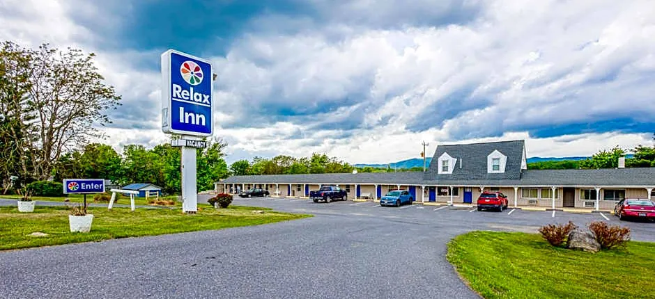 Relax Inn By OYO Natural Bridge I-81