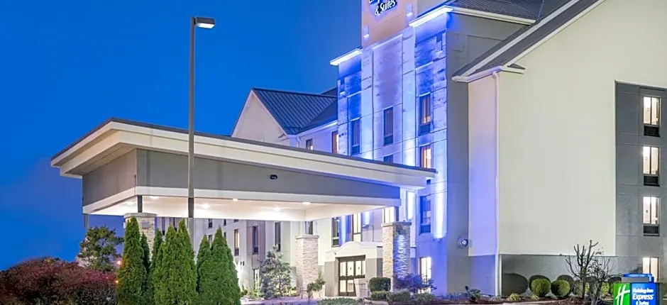 Holiday Inn Express Hotel & Suites Louisville East By IHG