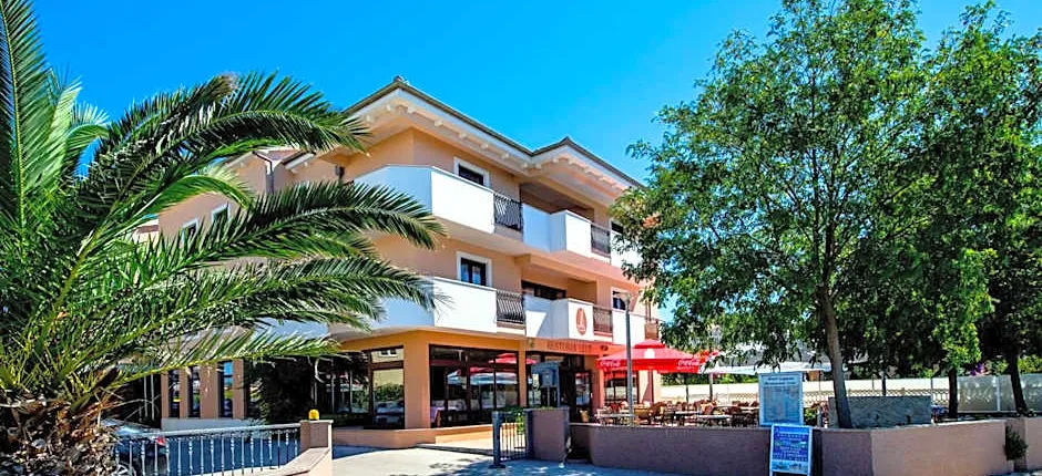 Hotel Laguna