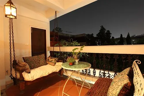 At Niman Conceptual Home