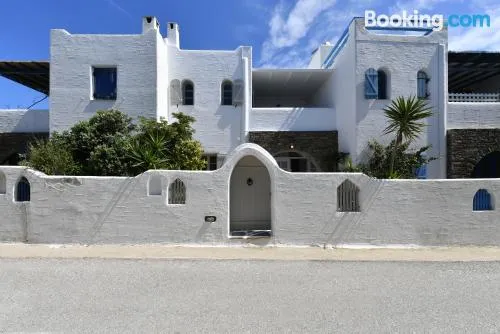 Santa Flora 3 Bedroom House â Parikiaâs Edge